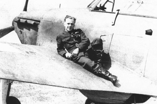 Ray Holmes - From the Skies of 1940 to the Battle of Britain Masterpiece Coin